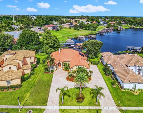 812 Johns Point Dr, Oakland, FL, 34787-8949 | Card Image