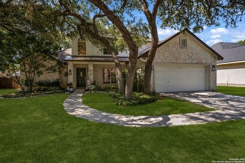 210 English Oaks Cir, Boerne, TX, 78006-1719 | Card Image