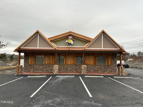 3708 W Market St, Johnson City, TN, 37604-2618 | Card Image