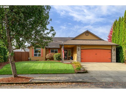 2753 Nw Pinot Noir Dr, McMinnville, OR, 97128-2054 | Card Image