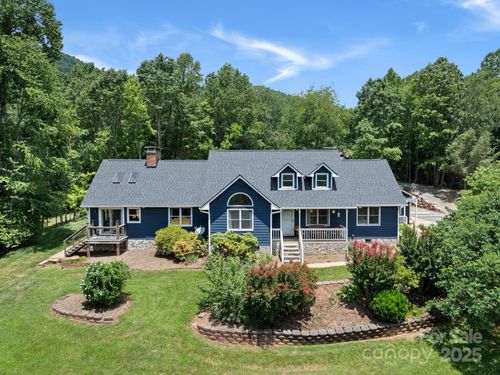 3 Neighborly Dr, Candler, NC, 28715-9580 | Card Image