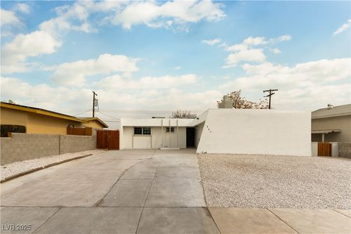 257 Colleen Dr, Las Vegas, NV, 89107-2725 | Card Image