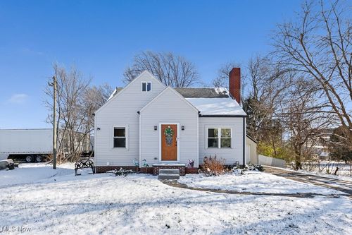 4722 Navarre Rd Sw, Canton, OH, 44706-2339 | Card Image