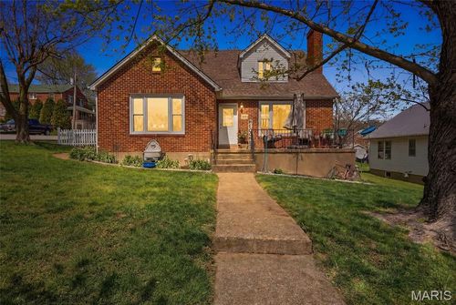 437 W 8th St, Hermann, MO, 65041-1223 | Card Image