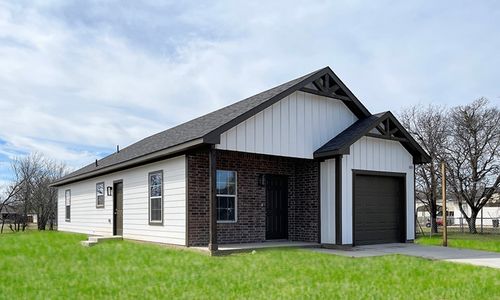 508 Sw 15th St, Mineral Wells, TX, 76067-6910 | Card Image