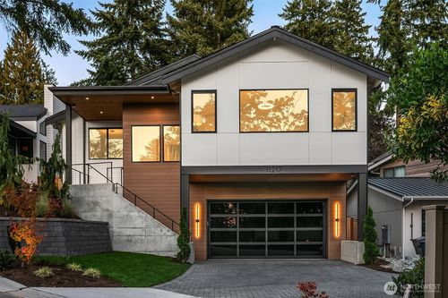 11217 Ne 103rd Pl, Kirkland, WA, 98033-5125 | Card Image