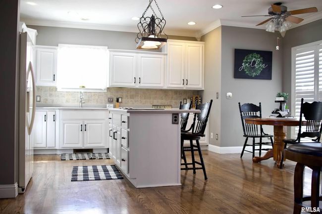 1338 Wagon Creek Rd, House attached with 3 bedrooms, 3 bathrooms and null parking in Creal Springs IL | Image 15
