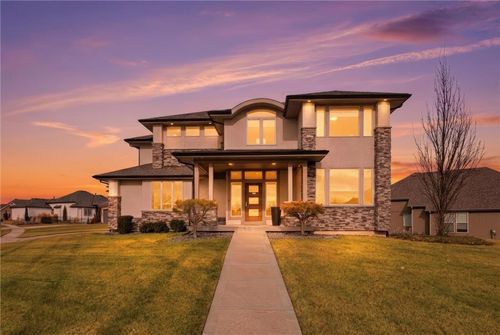 4502 Nw 70th Ter, Kansas City, MO, 64151-2027 | Card Image