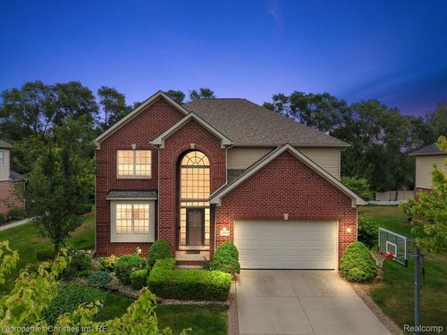 24354 Amanda Ln, Novi, MI, 48375-5707 | Card Image