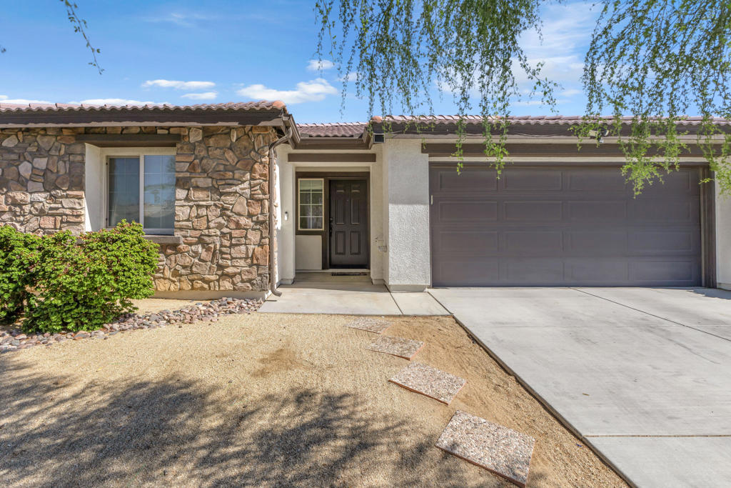 Residential in Indio 2