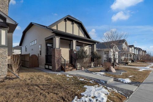 25 Drake Landing Blvd, Okotoks, AB, T1S0P8 | Card Image