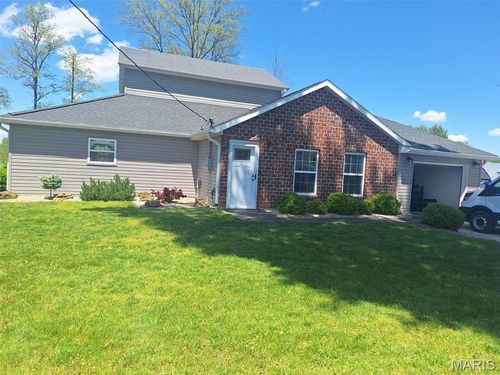 5701 Marine Road, Alhambra, IL, 62001 | Card Image