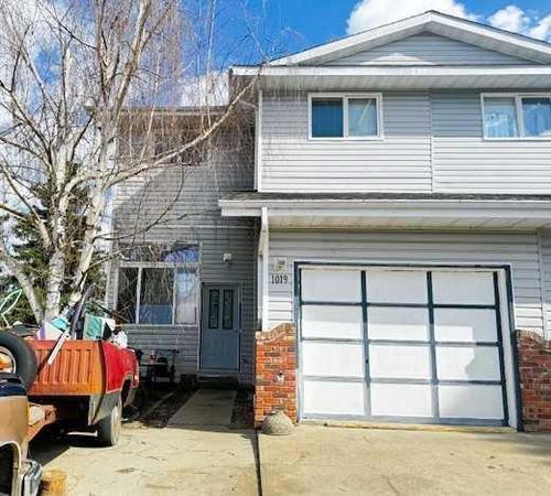 1019 12 Street Se, Slave Lake, AB, T0G2A3 | Card Image