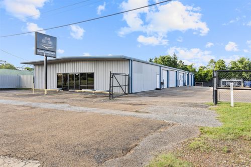 3698 E Marshall Ave, Longview, TX, 75601-6129 | Card Image