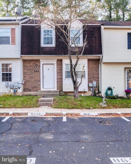 8610 Watershed Ct, GAITHERSBURG, MD, 20877-3751 | Card Image
