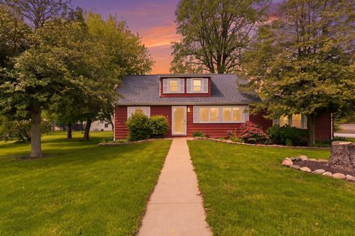 131 N 18th St, Chesterton, IN, 46304 | Card Image