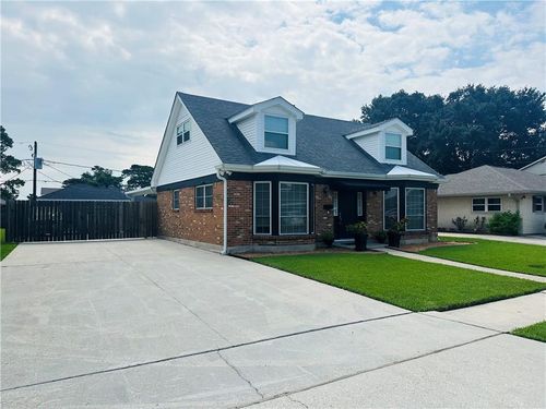 745 Goucher St, Terrytown, LA, 70056-4433 | Card Image