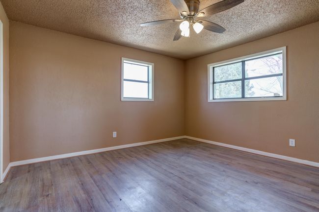 208 Avenue X, House other with 3 bedrooms, 2 bathrooms and null parking in Levelland TX | Image 6