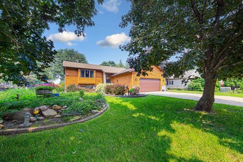 2026 Paulis Dr, Faribault, MN, 55021-2823 | Card Image