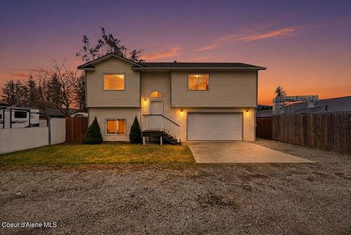 106 E 9th Ave, Post Falls, ID, 83854 | Card Image