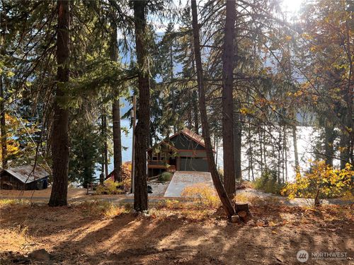 17730 N Shore Dr, Leavenworth, WA, 98826-9139 | Card Image