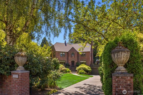 3333 43rd Avenue Ne, Seattle, WA, 98105 | Card Image