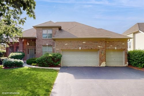 528 Terrace Ln, South Elgin, IL, 60177-2253 | Card Image