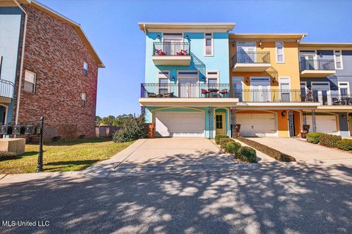 7 Oak Alley Ln, Long Beach, MS, 39560-8000 | Card Image