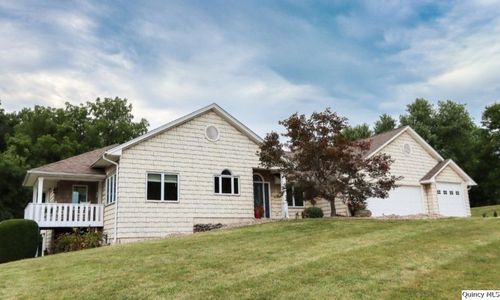 3510 Overlook Dr, Quincy, IL, 62305-8290 | Card Image