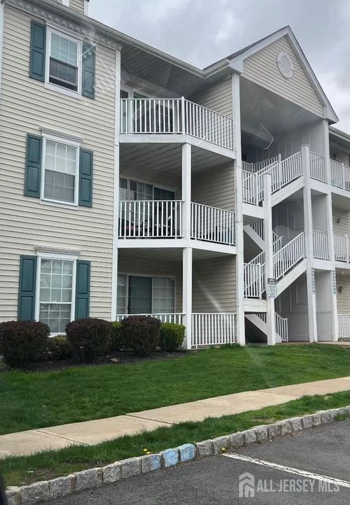 102 Albury Way, North Brunswick, NJ, 08902-4208 | Card Image