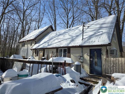 348 Carnation Road, Middle Smithfield Twp, PA, 18302 | Card Image