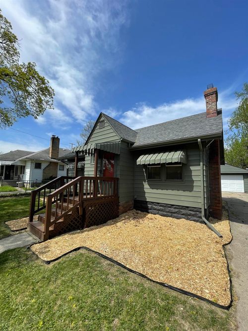 2314 Begole St, Flint, MI, 48504-3120 | Card Image