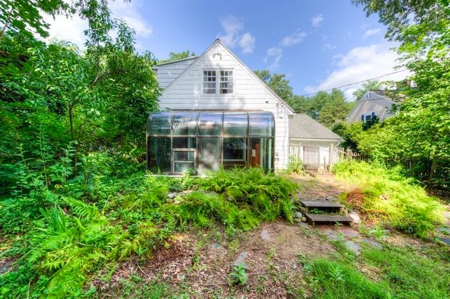 16 Saxon Rd, House other with 3 bedrooms, 2 bathrooms and 3 parking in Worcester MA | Image 6