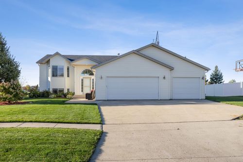 537 S Sedona Dr, West Fargo, ND, 58078-8133 | Card Image