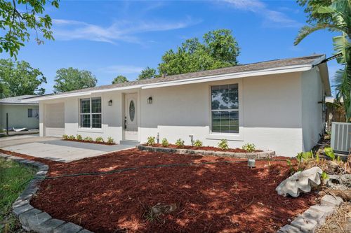 2126 Hanby St, PORT CHARLOTTE, FL, 33952-4431 | Card Image