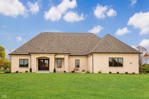 5051 Nottinghill Ct, Greenwood, IN, 46143 | Card Image