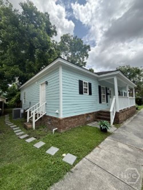 1126 Collins St, savannah, GA, 31404-2106 | Card Image