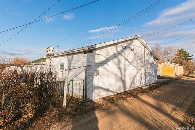 541 Alberta Ave, House other with 2 bedrooms, 1 bathrooms and 5 parking in Kerrobert SK | Image 16