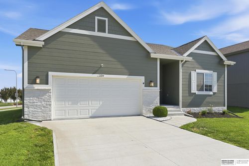 21214 Polk St, Elkhorn, NE, 68022-4089 | Card Image