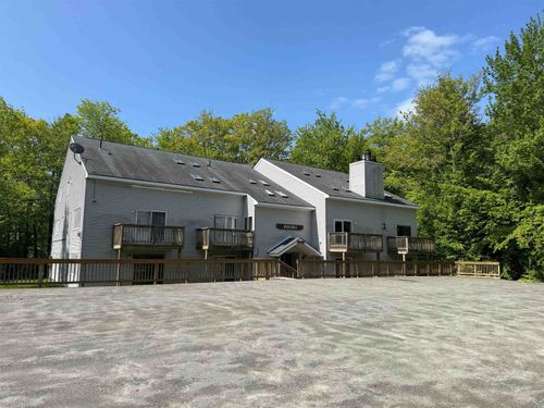 f-11F Snow Tree Ln, West Dover, VT, 05356-8813 | Card Image