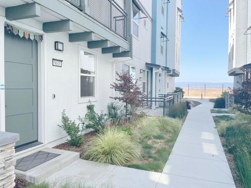 9600 Seawind Way, Newark, CA, 94560-7346 | Card Image