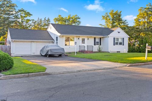 141 Crest Ave, TRENTON, NJ, 08690-2103 | Card Image