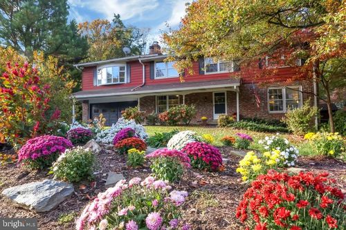 16520 Grande Vista Dr, Derwood, MD, 20855-1916 | Card Image