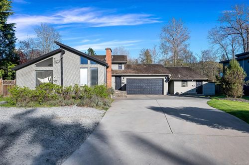 1171 Royal Oak Dr, Victoria, BC, V8X3T7 | Card Image