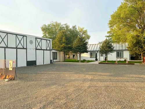 416 Us Highway 30, Bliss, ID, 83314 | Card Image