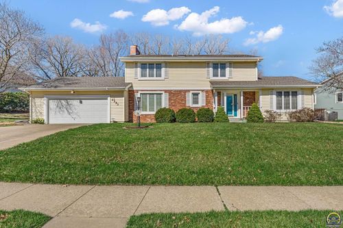 2253 Sw Alameda Dr, Topeka, KS, 66614-4220 | Card Image