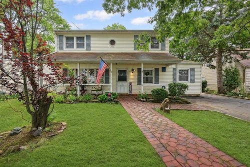 129 Spring Ln, Levittown, NY, 11756-2512 | Card Image
