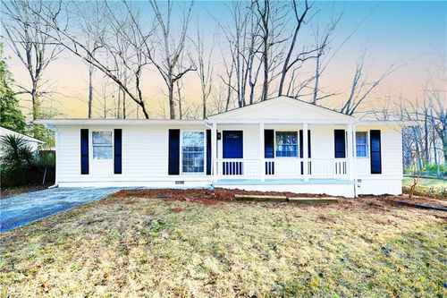 88 Lucia Dr Se, Smyrna, GA, 30082-3130 | Card Image