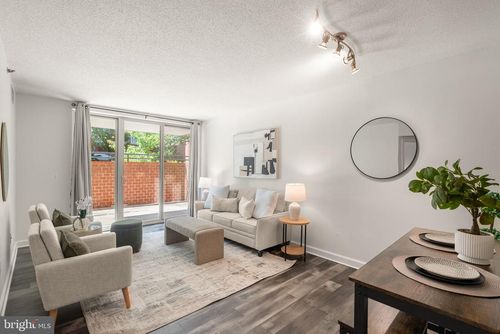 2-106-1045 N Utah St, ARLINGTON, VA, 22201-5751 | Card Image