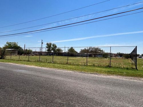1001 Sw 3rd St, Andrews, TX, 79714-8202 | Card Image